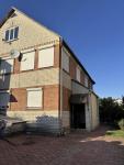Продам 2-этажный дом, 360 м², частичный ремонт