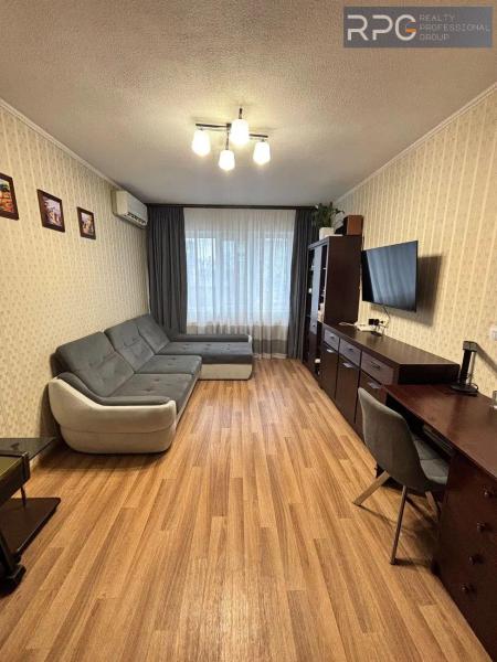 Продам 2-кімнатну квартиру