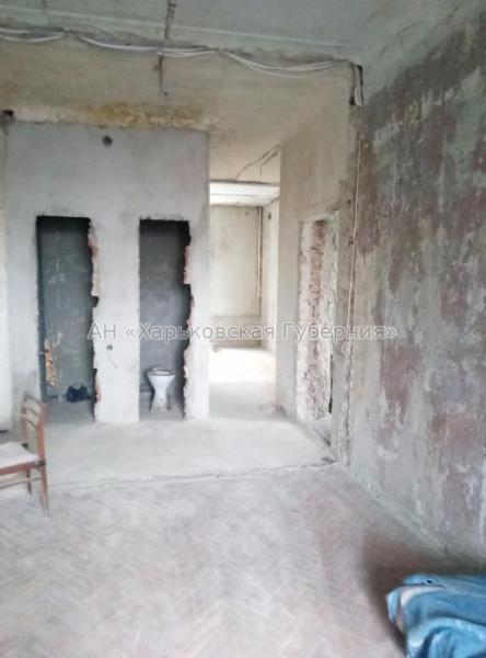 Продам 5-комнатную квартиру