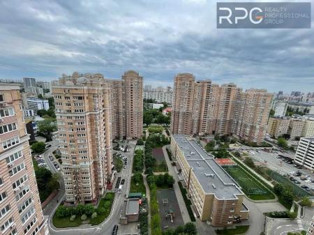 Продам 5-кімнатну квартиру, ЖК Голосієво