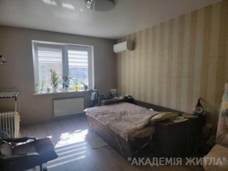 Продам 3-комнатную квартиру в новостройке