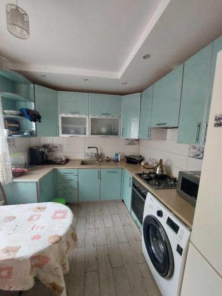 Продам 3-комнатную квартиру