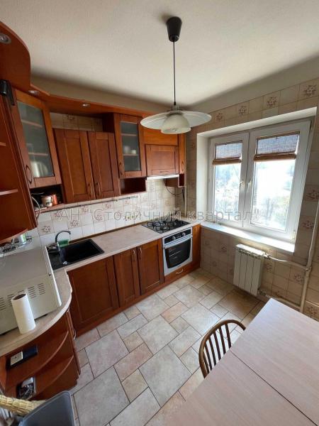 Продам 2-кімнатну квартиру