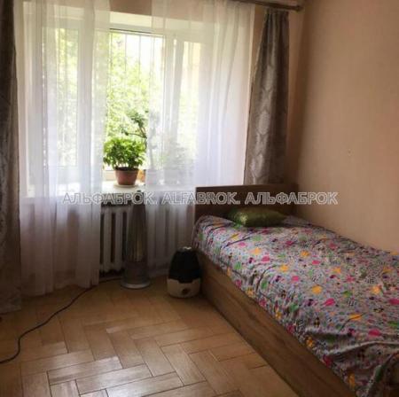 Продам 3-кімнатну квартиру
