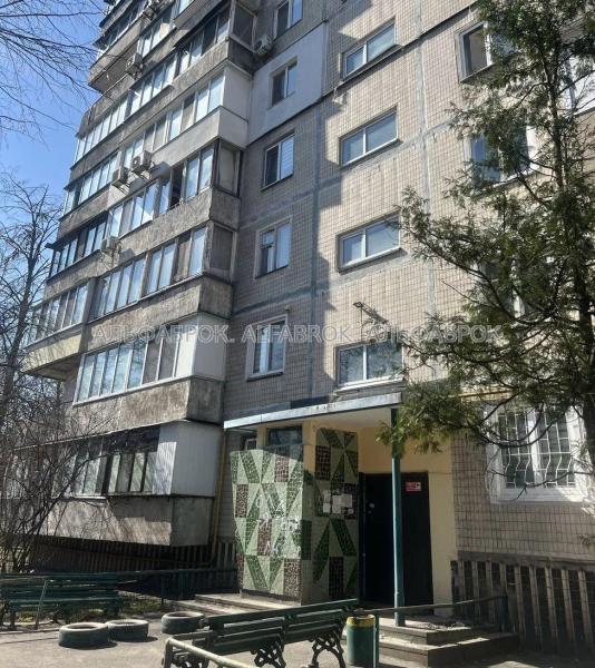 Продам 2-комнатную квартиру