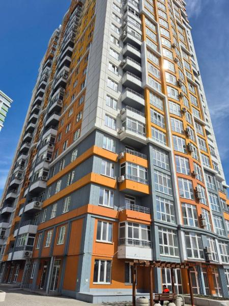 Продам 2-кімнатну квартиру в новобудові, ЖК «Чотири сезони»