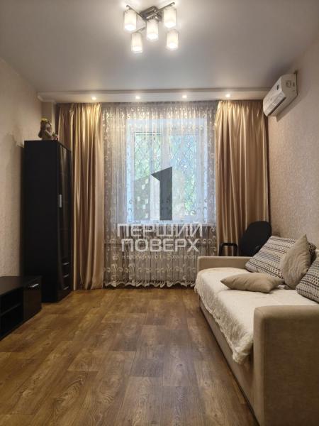 Продам 2-кімнатну квартиру