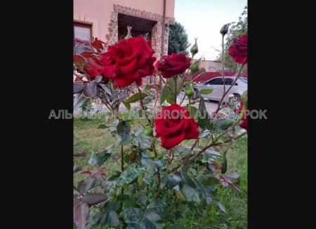 Продам 2-поверховий будинок