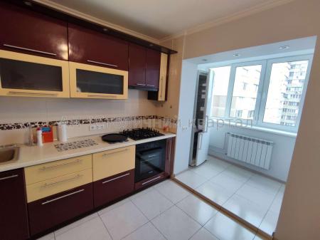 Продам 3-кімнатну квартиру