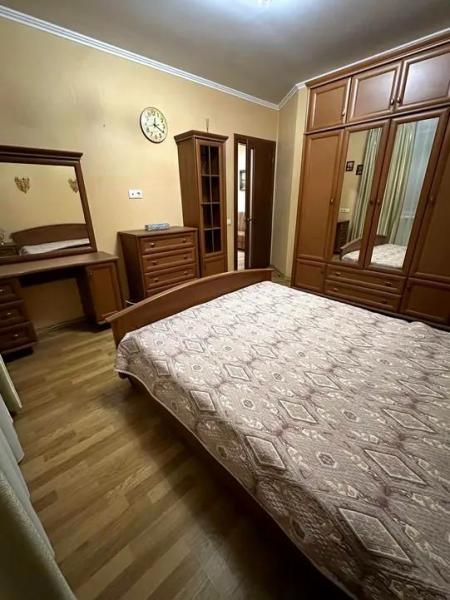 Продам 2-комнатную квартиру