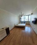 Продам 1-комнатную квартиру в новостройке, 49 м², капитальный ремонт