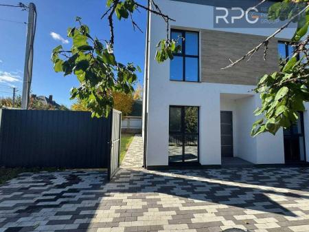 Продам 2-поверховий дуплекс