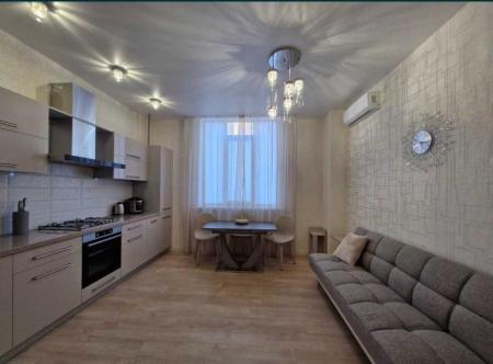Продам 2-кімнатну квартиру в новобудові,  ЖК «Атол»