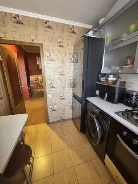 Продам 3-кімнатну квартиру