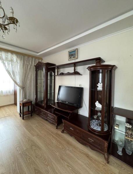 Продам 3-кімнатну квартиру