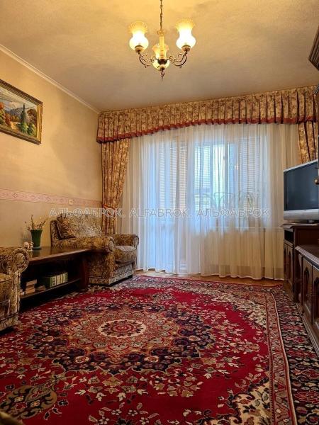 Продам 3-комнатную квартиру