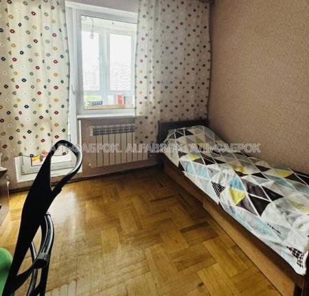 Продам 3-комнатную квартиру