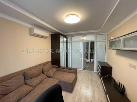 Продам 3-кімнатну квартиру