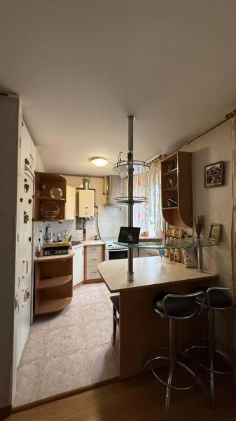 Продам 3-кімнатну квартиру