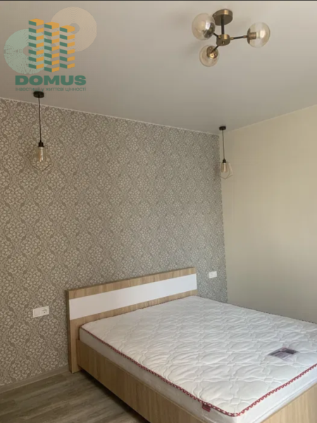 Продам 3-кімнатну квартиру, ЖК «Дмитрієвський»