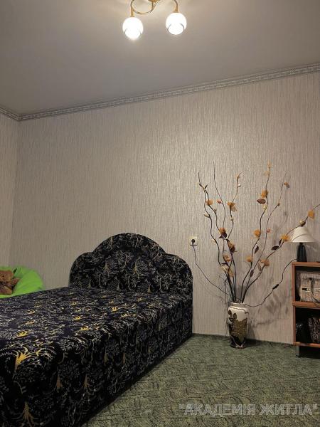 Продам 2-комнатную квартиру