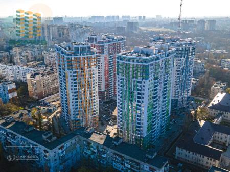 Продам 4-кімнатну квартиру, ЖК «Чотири сезони»