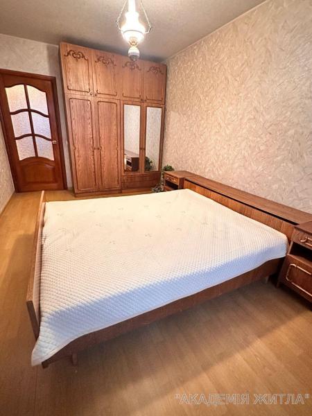 Продам 3-комнатную квартиру