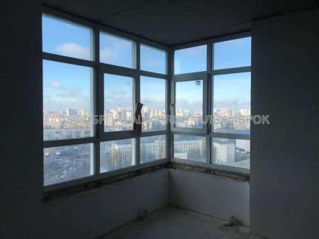 Продам 3-комнатную квартиру в новостройке