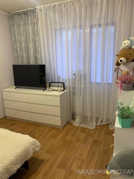 Продам 2-комнатную квартиру