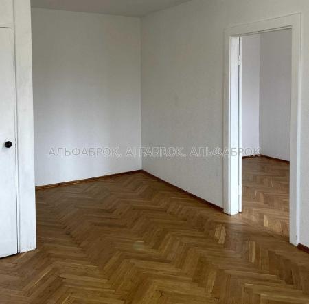 Продам 2-кімнатну квартиру