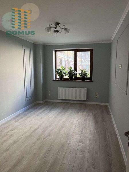 Продам 3-кімнатну квартиру