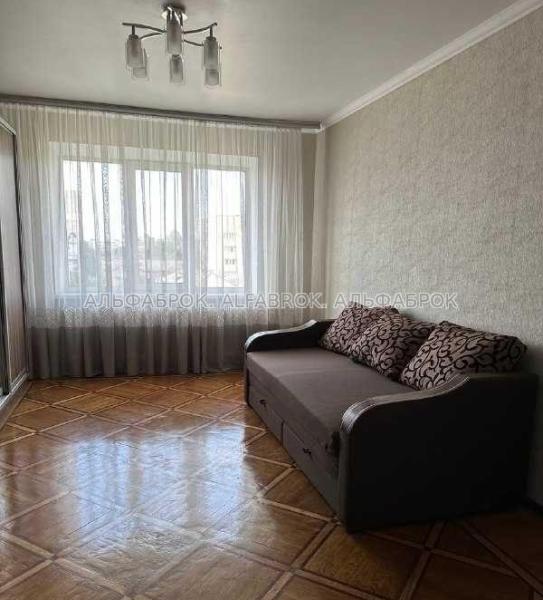 Продам 3-комнатную квартиру