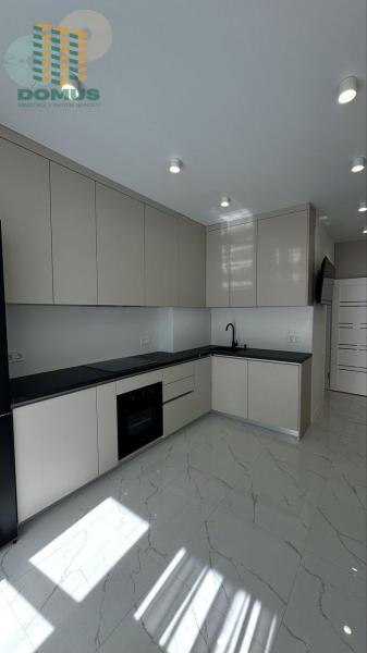 Продам 2-кімнатну квартиру, ЖК «Таїровські сади»