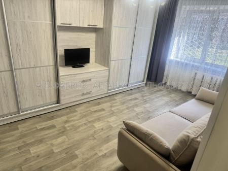 Продам 1-кімнатну квартиру