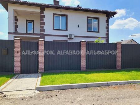 Продам 2-поверховий будинок