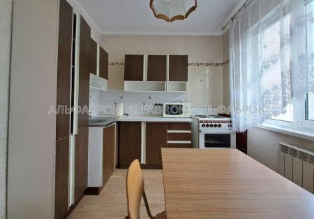 Продам 3-комнатную квартиру