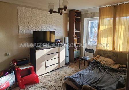 Продам 3-кімнатну квартиру