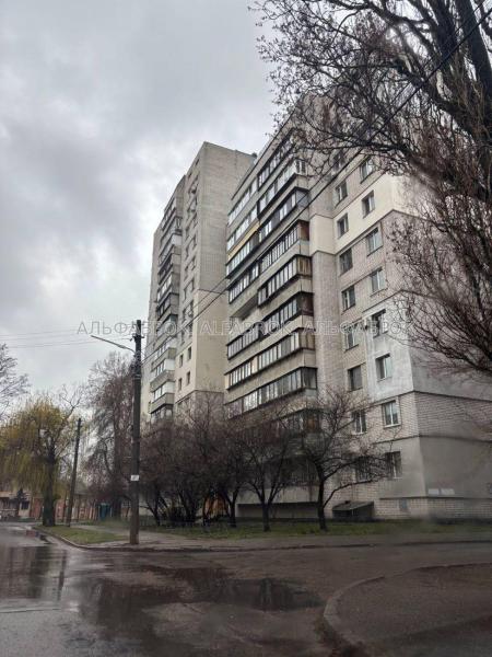 Продам 3-кімнатну квартиру