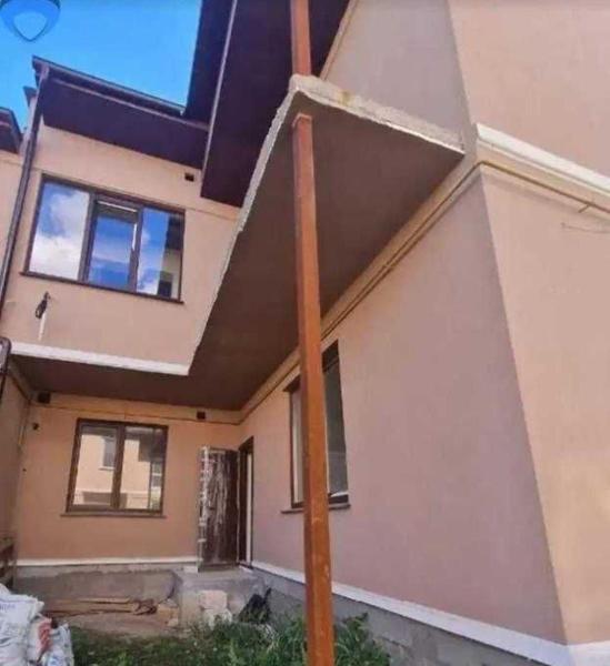 Продам 2-поверховий таунхаус