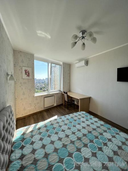 Продам 1-комнатную квартиру в новостройке, ЖК «Озерное»