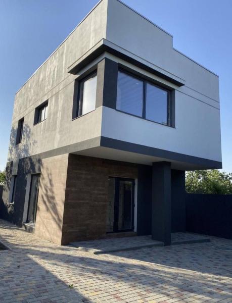 Продам 2-поверховий будинок