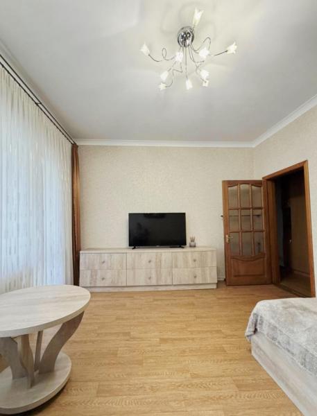 Продам 2-кімнатну квартиру