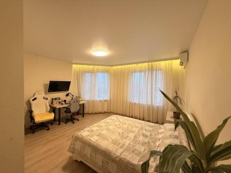 Продам 3-кімнатну квартиру в новобудові, ЖК&nbsp;«Райдужний-1»