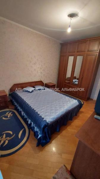 Продам 3-кімнатну квартиру