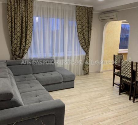 Продам 3-кімнатну квартиру