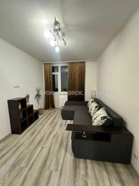 Продам 1-комнатную квартиру