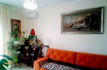 Продам 2-кімнатну квартиру