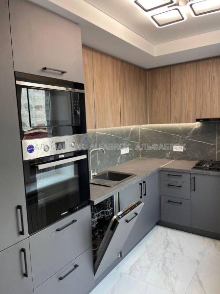 Продам 3-комнатную квартиру