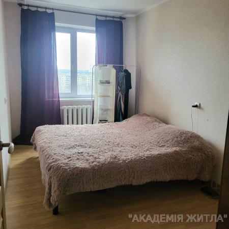 Продам 2-комнатную квартиру