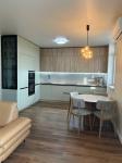 Продам 3-комнатную квартиру в новостройке, ЖК&nbsp;Navigator, 94.30 м², авторский дизайн